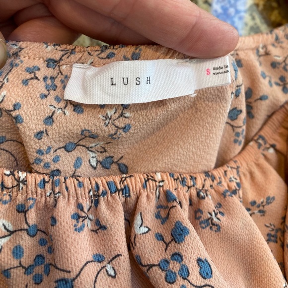 SOLD 4 for $20 / LUSH Floral Dress - Picture 5 of 6